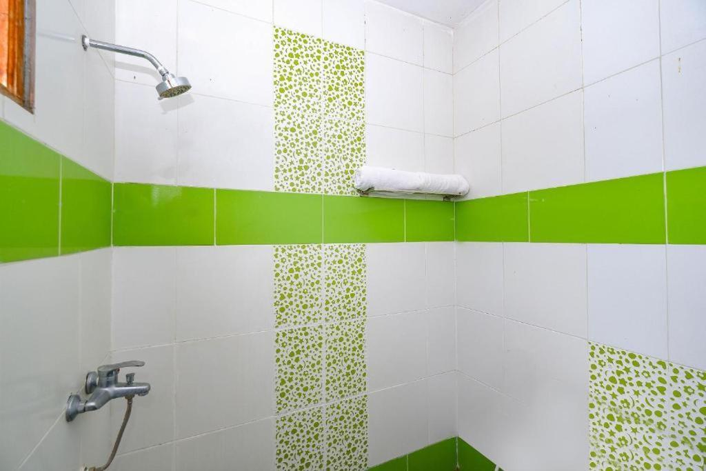 Guest House Gethsemane Salatiga Ngoại thất bức ảnh