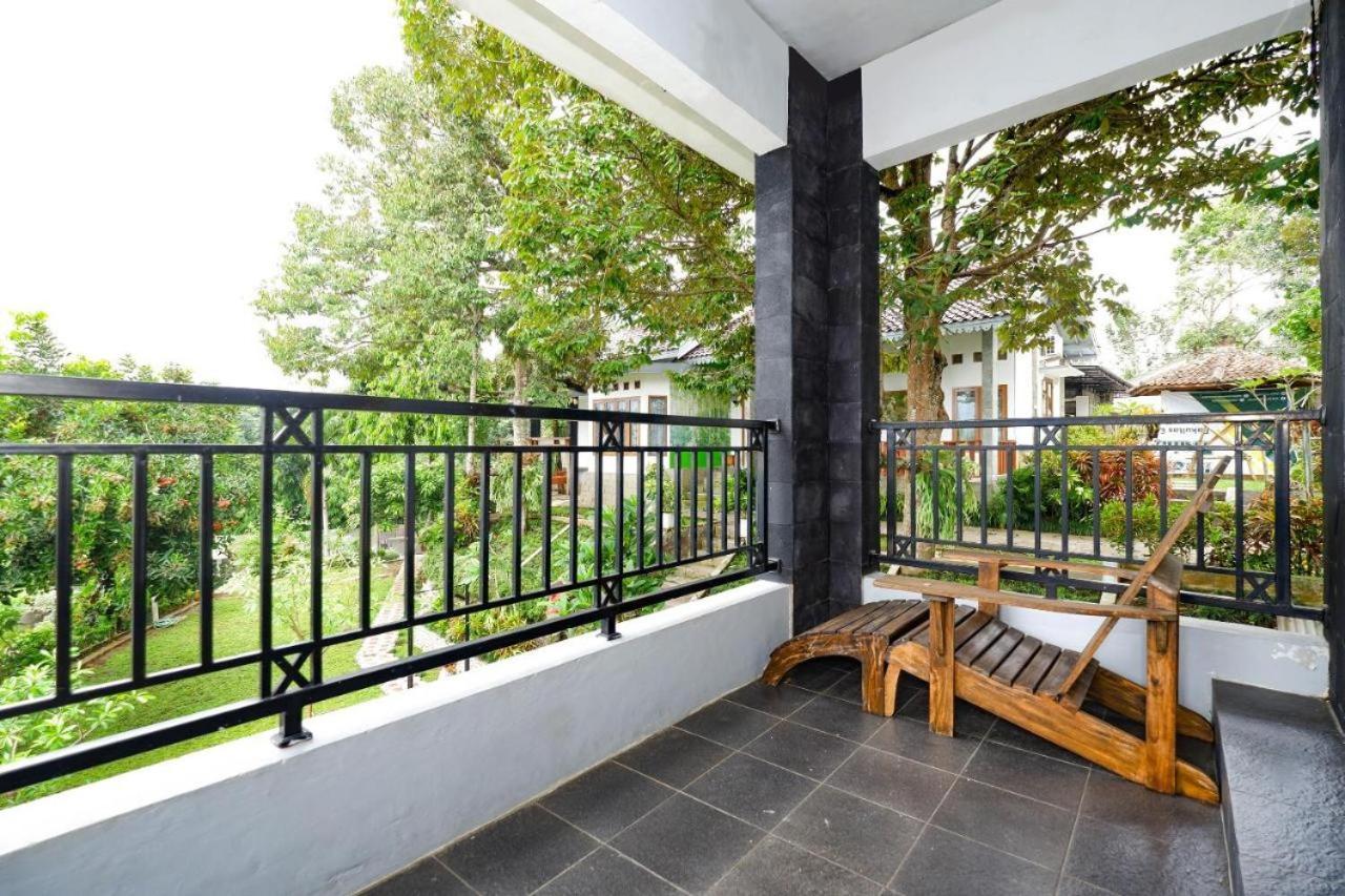 Guest House Gethsemane Salatiga Ngoại thất bức ảnh