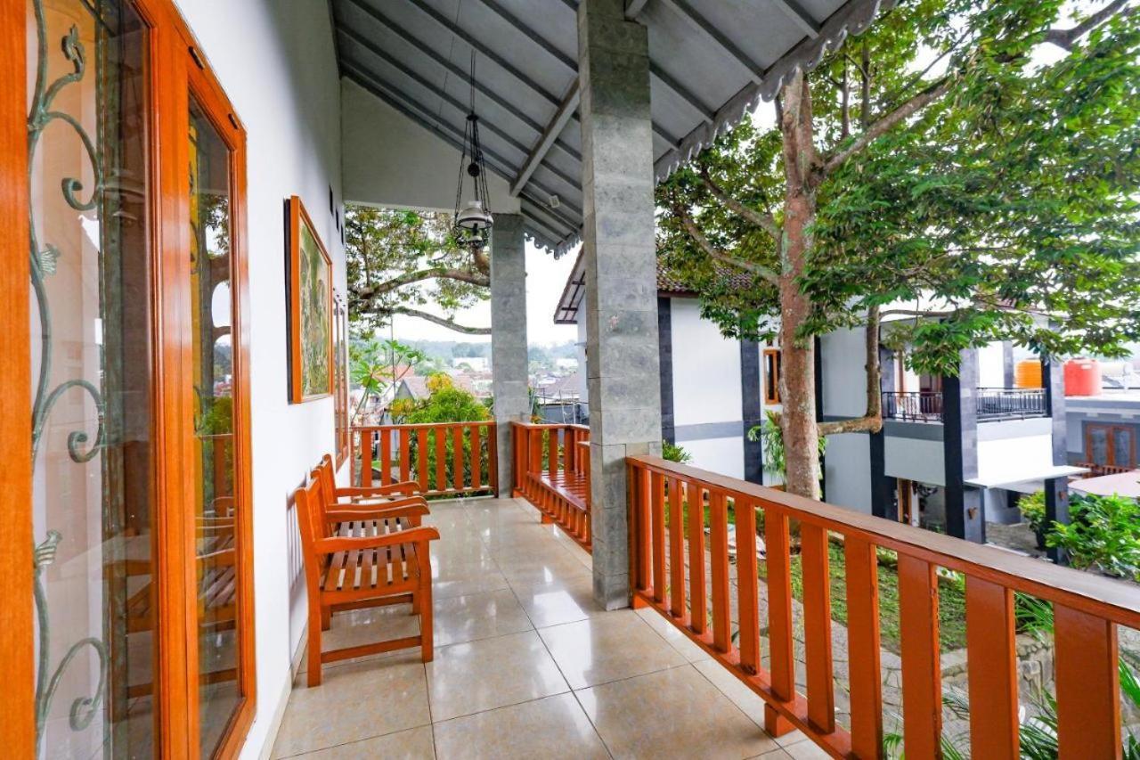 Guest House Gethsemane Salatiga Ngoại thất bức ảnh
