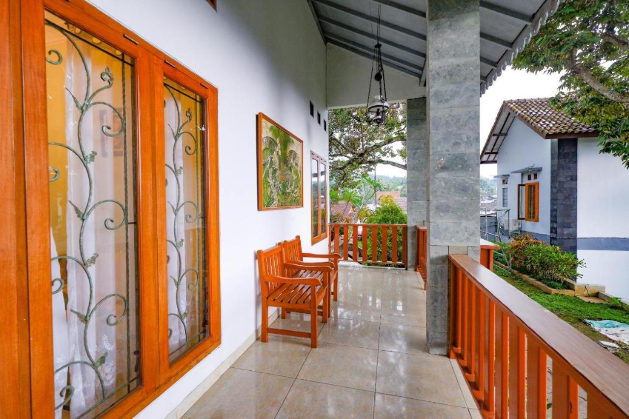 Guest House Gethsemane Salatiga Ngoại thất bức ảnh